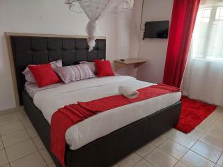 White House Restaurant, Lounge & Accommodation - Eldoret - 5