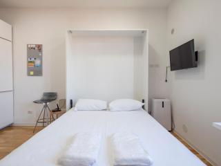 I Host Apartment - Ferrante Aporti 24 - Milan - 2