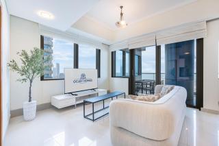 Modern Apartment with Panoramic Sea Views - 3