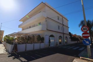 Hotel Noto Marina Vista Mare - Noto Marina - 9