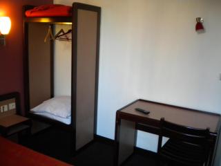 Hotel De La Place - 2