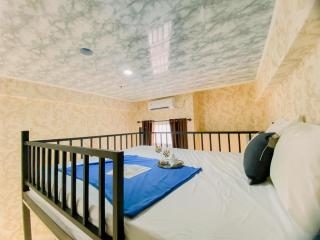 Compact Studio at Dave Apartment By Travelio - 8