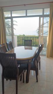 Family Retreat by the Beach - 8