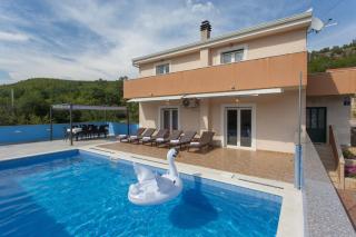 Villa Tomić - Trnbusi - 7
