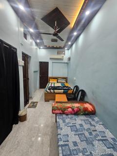Mohlla Assi Stay - Varanasi - 9