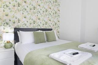 Comfortable 3-Bed House for Contractors & Families - Nottingham - 5