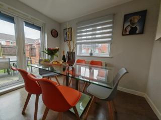 Lakeside: Argosy 3bed house 2bath parking M27 J5 Southampton Airport sleeps 6 - 7