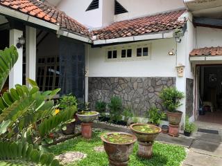 Griya Cemara Homestay - 1