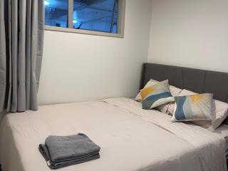 Aura D1404 two bedroom1 living room Wifi ,balcony, harbor view, easy parking - Auckland - 8