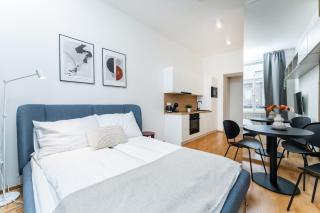 Rentero Charles square studio apartment Parking on request - 9