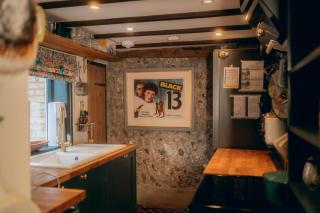 Black Tile Cottage - Lewes - 2