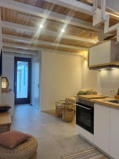 Nadra Beachfront Suites - Plataniás - 8