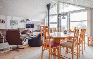 Three-Bedroom Holiday Home In Humble - Humble - 8