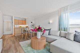 CLS Strand City-Wohnung im Zentrum von Grömitz mit Balkon und Parkplatz, alles in 5 Minuten erreichbar Restaurants, Bäckerei Junge, Strand, Frisör, Massage, ideale Anbindung Schön Klinik Neustadt - 9