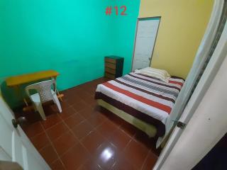 Cuarto en renta con servicios - - 0