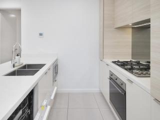 Beachfront Luxe Escape at Surfers Paradise Parking - Surfers Paradise - 1