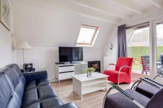 Gele Kwikstaart I Ruime Woning met Omliggende Tuin - 7