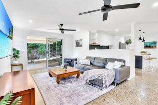 The Residence- Rainforest Retreat - Stratford - 3