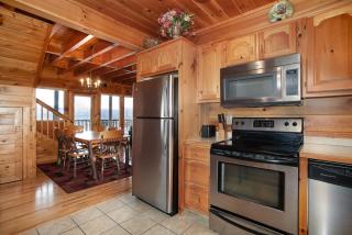 Valley View Cabin View Hot Tub Fireplace Grill - Sevierville - 2