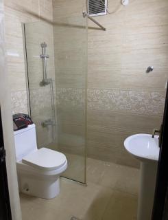 Sea view beside bus station & beach & market - Sharjah - 3