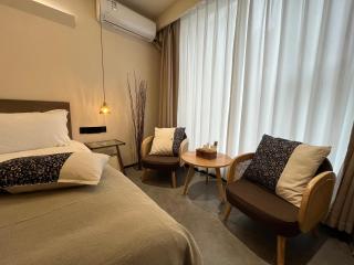 Yish Cinema Serviced Apartment B&B - 3