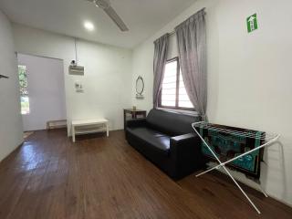 Laman Hanaz - Homestay Aufa - Pantai Cenang - 6