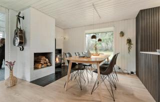 3 Bedroom Cozy Home In Glesborg - 9