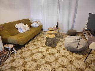Cottage Stelie - - 2