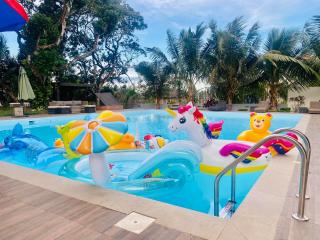 Vangay Lodge - - 9