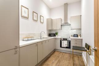 Vibrant 2-bed Apartment Close to the Seafront - Brighton & Hove - 8