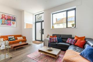 Vibrant 2-bed Apartment Close to the Seafront - Brighton & Hove - 3