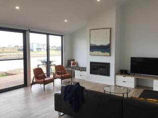 Casa Carrera - Wellington East - 3
