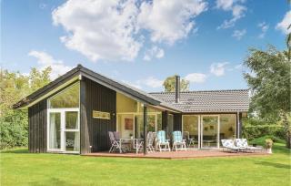 Three-Bedroom Holiday Home In Dronningmolle - Dronningmølle - 0