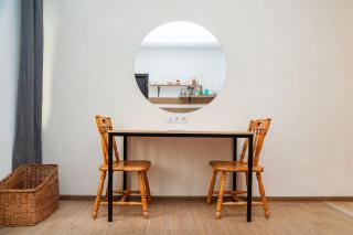 Charming Ground Floor Getaway with Free Parking - Tbilisi - 7