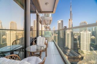 Stunning Burj Khalifa View 5 Star Hotel Amenities - Dubai - 2