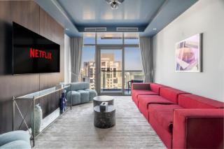 Stunning Burj Khalifa View 5 Star Hotel Amenities - 9