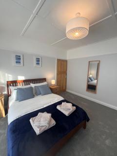 The Grenadine House - South Norwood - 9