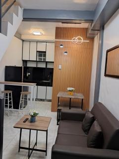 MMs Apartelle - - 0