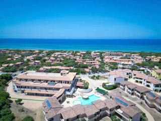 ISA-Hotel with swimming pool just 300 mt from the Baia delle Mimose-beach - Badesi - 9