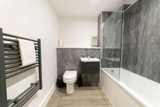 Spacious 1 Bed Apartment in Liverpool w Views - Liverpool - 7