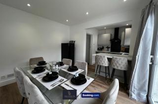 Modern 3 Bedroom House By Tranquil Ventures Short Lets & Serviced Accommodation Botley With Free Parking - Oxford - 1