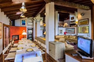 Classic, elegant private villa opposite lake - 9