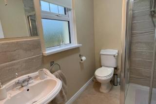 4Bedroom House-Letterkenny-PrivateGarden-Sleeps 7 - Letterkenny - 8