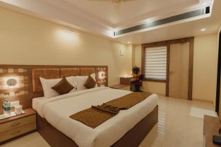 Hotel Bigwig - Jabalpur - 9