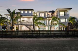 Point of Paradise - 7007 - Sarasota - 0
