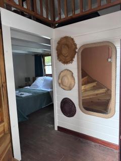La maison aux chapeaux - 7