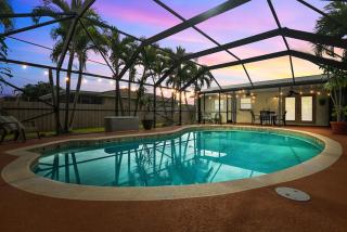 Blue Skies Bungalow - Heated Pool & Beach Fire Pit - Port Saint Lucie - 0