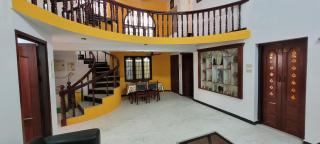 King's Elite Home Stay - 3