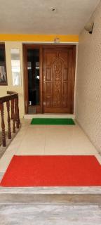King's Elite Home Stay - 2