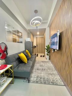 Stunning Suite with Balcony - Manila - 8